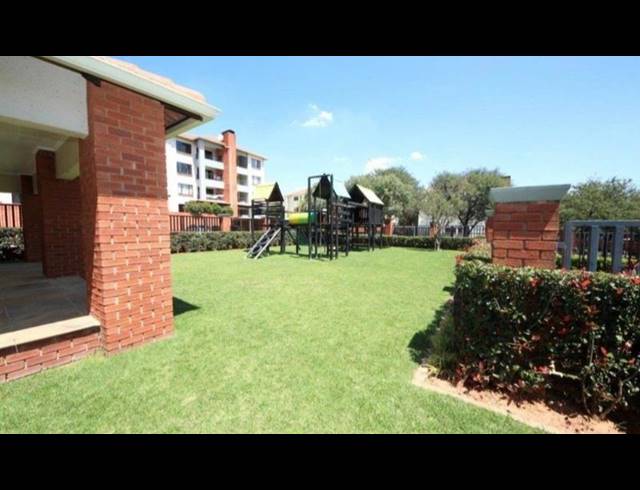 2 BEDROOM PROPERTY TO RENT IN GREENSTONE HILL